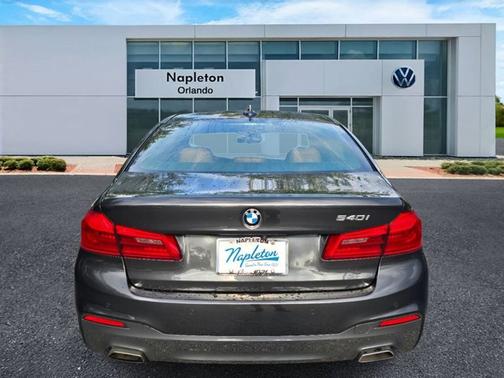 Dark Graphite Metallic 2019 BMW 540 i