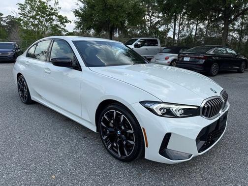 Alpine White 2025 BMW 330 330i xDrive