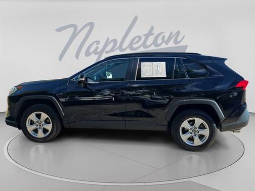 Midnight Black Metallic 2019 Toyota RAV4 XLE