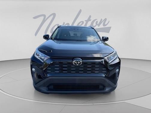Midnight Black Metallic 2019 Toyota RAV4 XLE