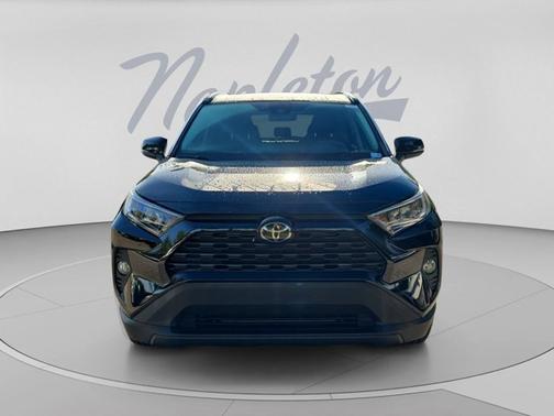 Midnight Black Metallic 2019 Toyota RAV4 XLE
