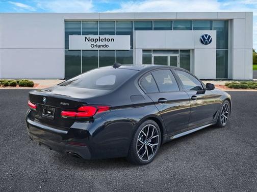 2022 BMW 530 530i