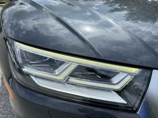 Gray Metallic 2019 Audi Q5 Premium Plus