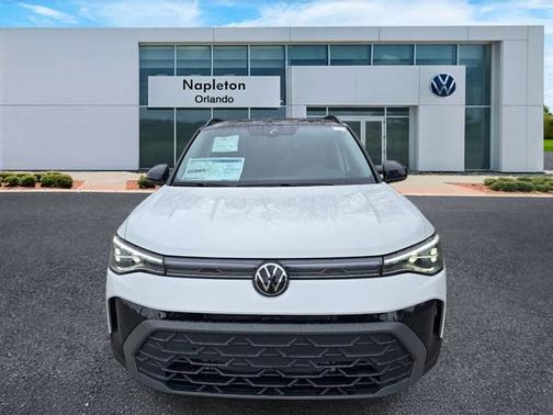 2026 Volkswagen Taos SE Black