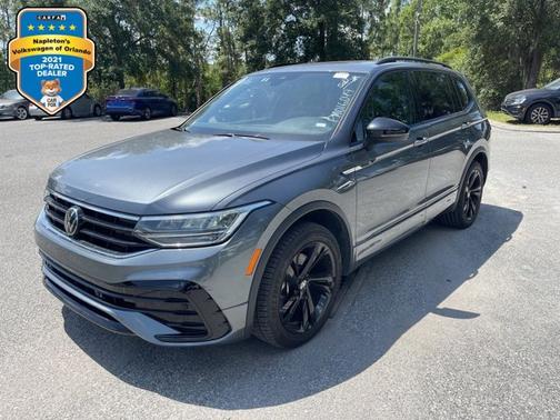 2023 Volkswagen Tiguan SE R-Line Black