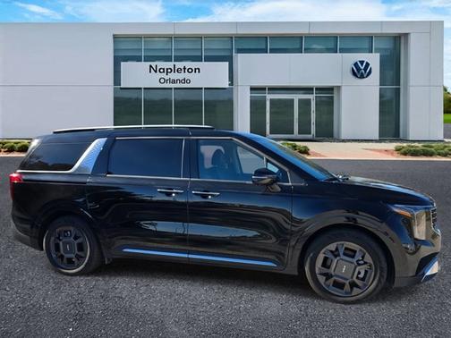 2025 Kia Carnival SX