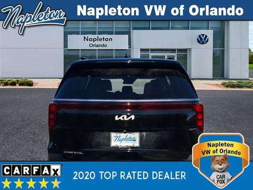 2025 Kia Carnival SX