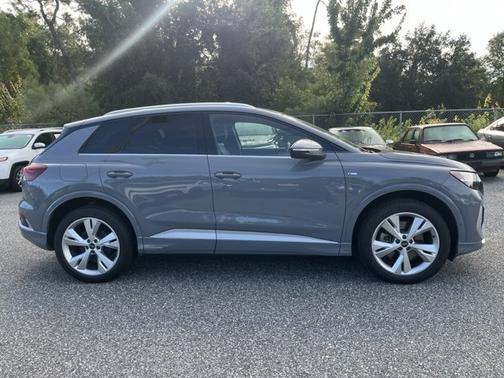 2023 Audi Q4 e-tron Prestige