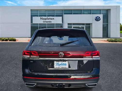 Black 2026 Volkswagen Atlas 2.0T SE w/Technology
