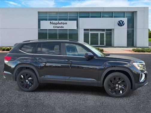 Black 2026 Volkswagen Atlas 2.0T SE w/Technology