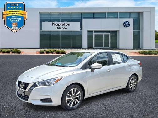 2022 Nissan Versa SV