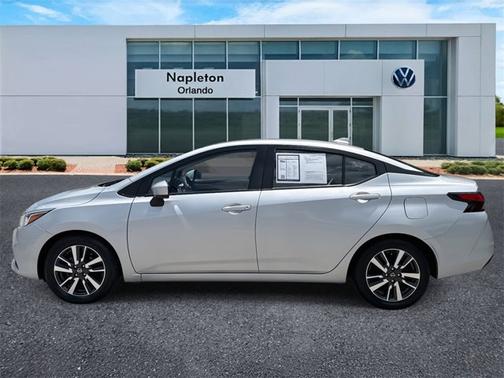 2022 Nissan Versa SV