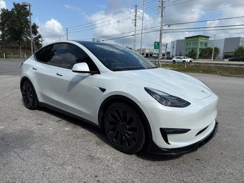 White 2022 Tesla Model Y Performance