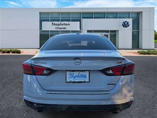 2024 Nissan Altima 2.0 SR