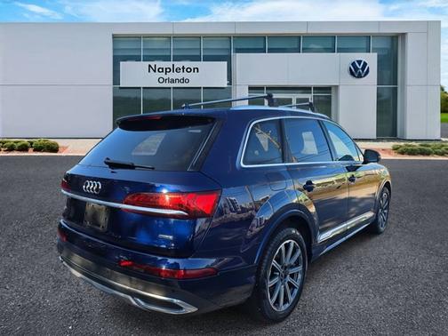 2022 Audi Q7 Premium Plus