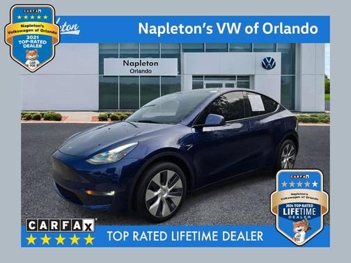 Deep Blue Metallic 2024 Tesla Model Y Long Range