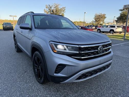 2022 Volkswagen Atlas 2.0T SE w/Technology