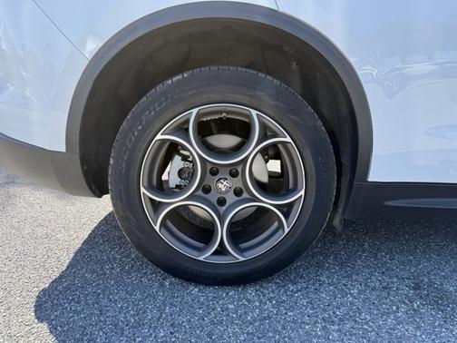 2022 Alfa Romeo Stelvio Sprint