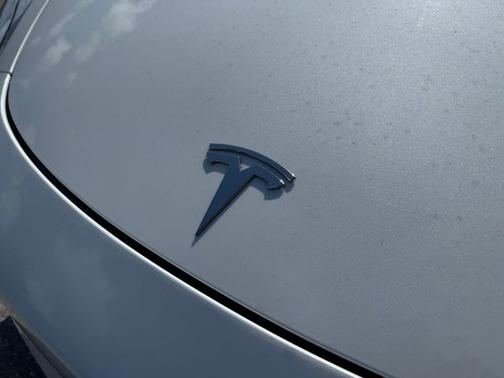 White 2021 Tesla Model Y Long Range