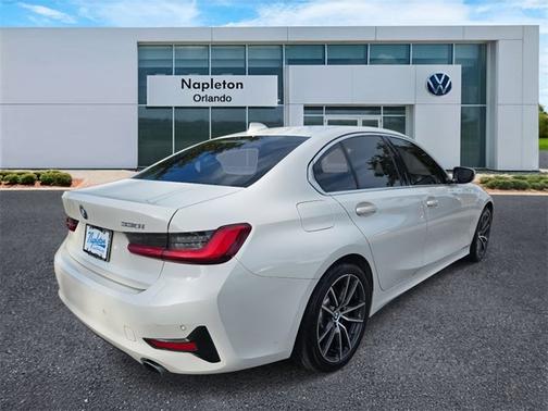 2021 BMW 330 i