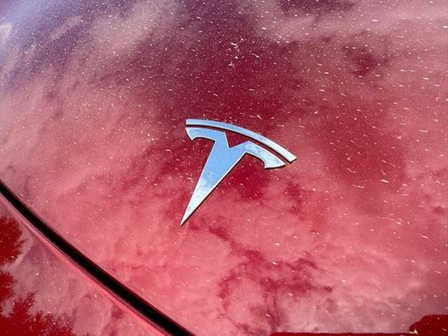 2024 Tesla Model Y Performance