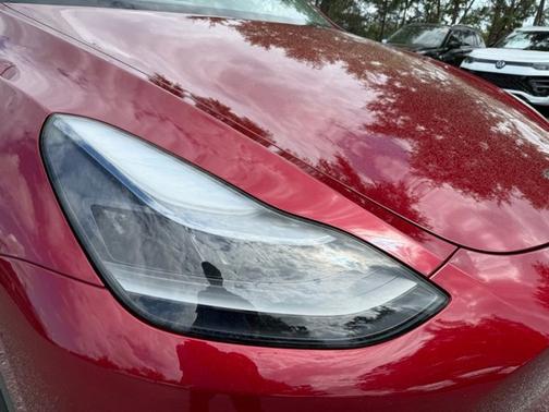 2024 Tesla Model Y Performance