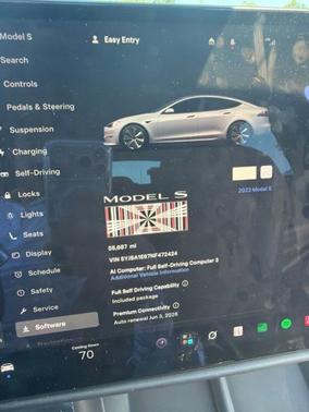 2022 Tesla Model S Plaid