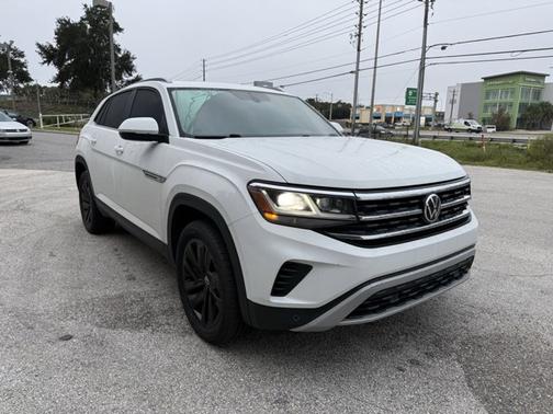 2022 Volkswagen Atlas Cross Sport 3.6L V6 SE w/Technology