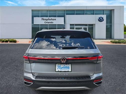 2025 Volkswagen Taos SE