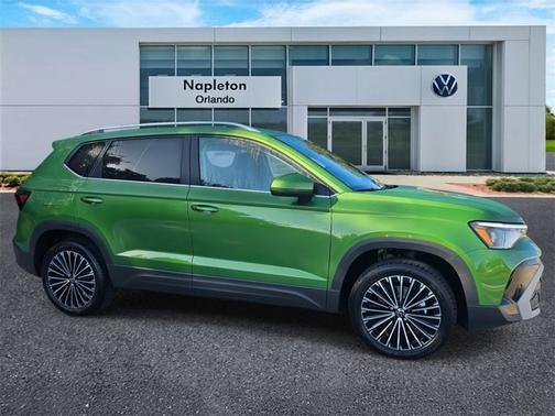 2025 Volkswagen Taos SE