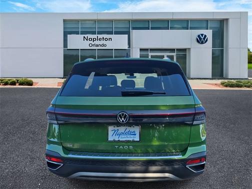 2025 Volkswagen Taos SE