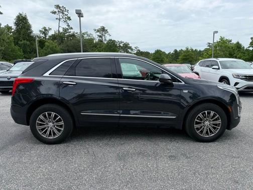 Manhattan Noir Metallic 2019 Cadillac XT5 Luxury