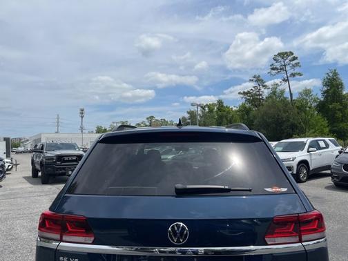 2022 Volkswagen Atlas 3.6L V6 SE w/Technology