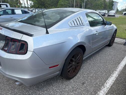 Ingot Silver 2014 Ford Mustang V6