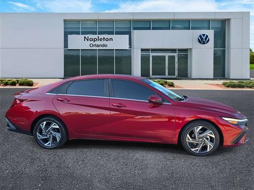 2024 Hyundai ELANTRA SEL