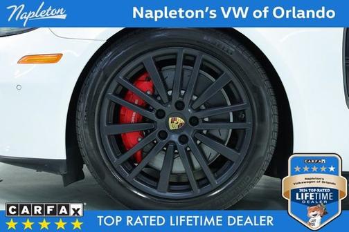 2020 Porsche Panamera GTS