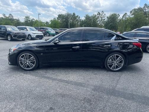 2015 INFINITI Q50 Sport