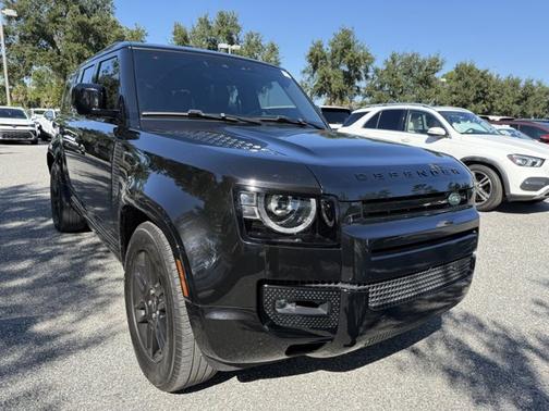 2023 Land Rover Defender X-Dynamic SE
