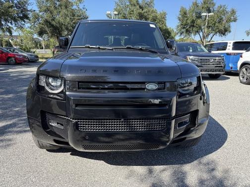 2023 Land Rover Defender X-Dynamic SE