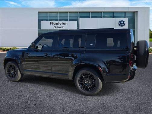 2023 Land Rover Defender X-Dynamic SE