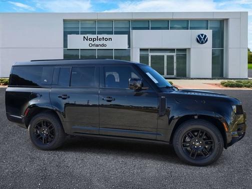 2023 Land Rover Defender X-Dynamic SE