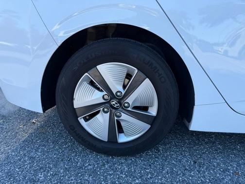 2019 Hyundai IONIQ Hybrid Blue