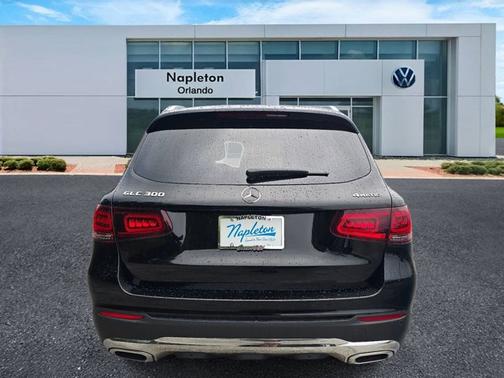 Black 2022 Mercedes-Benz GLC 300 Base