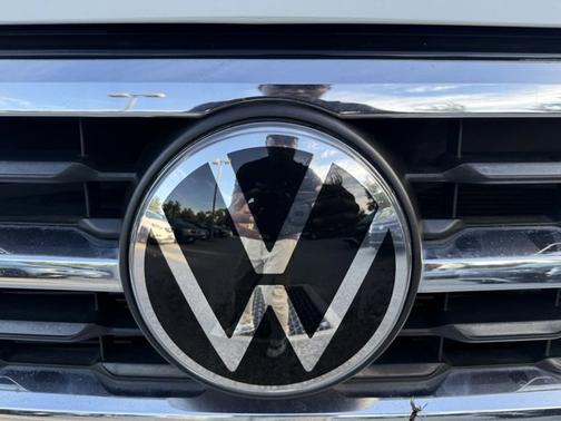2022 Volkswagen Atlas 2.0T SE w/Technology