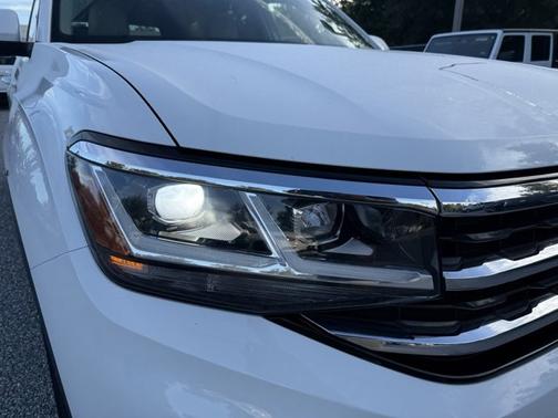 2022 Volkswagen Atlas 2.0T SE w/Technology