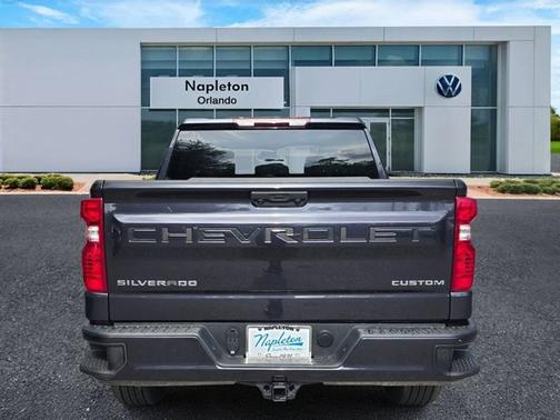 Dark Ash Metallic 2023 Chevrolet Silverado 1500 Custom
