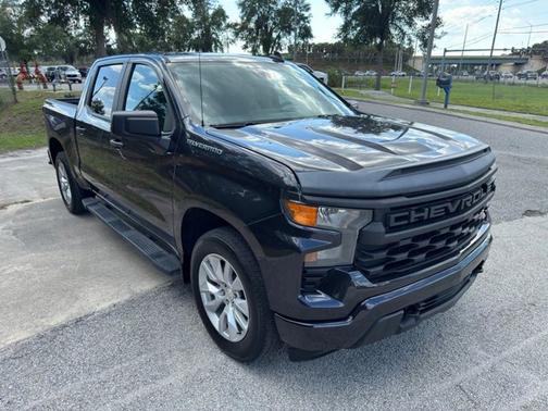 Dark Ash Metallic 2023 Chevrolet Silverado 1500 Custom