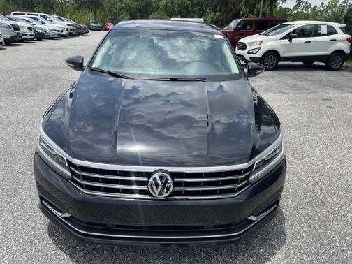 2018 Volkswagen Passat 2.0T SE w/Technology
