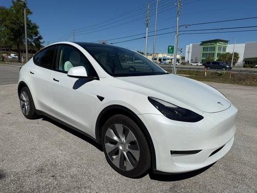 White 2022 Tesla Model Y Long Range