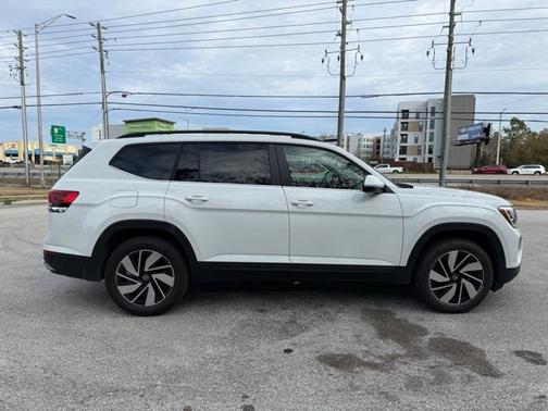 2025 Volkswagen Atlas 2.0T SE w/Technology
